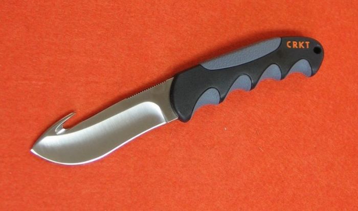 Нож с фиксированным клинком CRKT Free Range Hunter with Gut Hook, сталь 8Cr13MoV, рукоять термопластик
